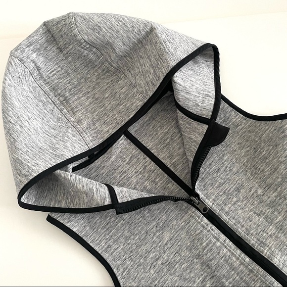 Lululemon Insculpt Reversible Vest With Hood - Picture 8 of 13